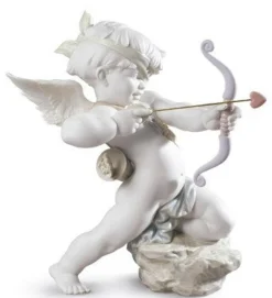 Shop Straight To The Heart Lladro